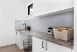 https://images.listonce.com.au/custom/160x/listings/350-kelvin-avenue-montmorency-vic-3094/747/01737747_img_05.jpg?ZOEqUAlYy3U