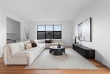 https://images.listonce.com.au/custom/160x/listings/350-kelvin-avenue-montmorency-vic-3094/747/01737747_img_07.jpg?FrDLouDOYO0