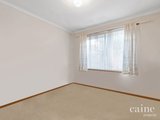 https://images.listonce.com.au/custom/160x/listings/3500-gillies-street-wendouree-vic-3355/714/01576714_img_05.jpg?uE0hbXdMw0A