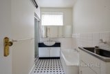 https://images.listonce.com.au/custom/160x/listings/351-53-wheatland-road-malvern-vic-3144/501/01929501_img_05.jpg?gSSSTCA24ZM
