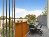 https://images.listonce.com.au/custom/160x/listings/351-eucalyptus-mews-notting-hill-vic-3168/318/01704318_img_06.jpg?kBv_XnD3jGU