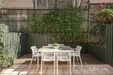 https://images.listonce.com.au/custom/160x/listings/3512-copelen-street-south-yarra-vic-3141/749/01767749_img_04.jpg?qMaJEdIhg4g