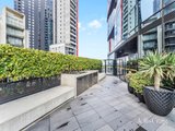 https://images.listonce.com.au/custom/160x/listings/3512105-clarendon-street-southbank-vic-3006/542/01915542_img_03.jpg?nA5RAY9USZo