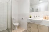 https://images.listonce.com.au/custom/160x/listings/35174-esplanade-east-port-melbourne-vic-3207/765/01721765_img_07.jpg?xnPRSYcHYHM