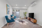 https://images.listonce.com.au/custom/160x/listings/352-st-clems-road-doncaster-east-vic-3109/931/01813931_img_07.jpg?8Y1nJQV6KTY