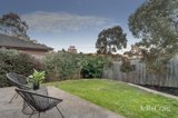https://images.listonce.com.au/custom/160x/listings/352-st-clems-road-doncaster-east-vic-3109/931/01813931_img_14.jpg?BhFTi-DrtJY