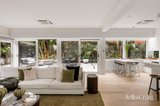 https://images.listonce.com.au/custom/160x/listings/354-albert-road-south-melbourne-vic-3205/483/01987483_img_12.jpg?bvPOCZmOGaE