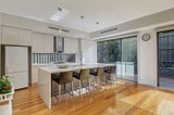 https://images.listonce.com.au/custom/160x/listings/354-severn-street-balwyn-north-vic-3104/770/00363770_img_03.jpg?SzyPR2EoW-Q