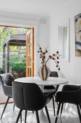 https://images.listonce.com.au/custom/160x/listings/355-shepherd-street-surrey-hills-vic-3127/144/01901144_img_04.jpg?_PTSuNOOdGI