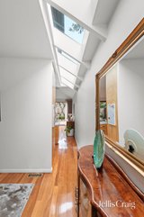 https://images.listonce.com.au/custom/160x/listings/356-barkly-street-brunswick-vic-3056/851/01881851_img_19.jpg?NboiectypPw