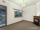 https://images.listonce.com.au/custom/160x/listings/356-howe-parade-port-melbourne-vic-3207/842/01087842_img_04.jpg?0-tnYedyIYA