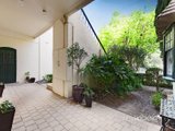 https://images.listonce.com.au/custom/160x/listings/356-st-vincent-place-north-albert-park-vic-3206/673/01087673_img_08.jpg?-G_4tmEnUjo