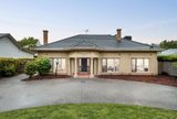 https://images.listonce.com.au/custom/160x/listings/359-st-kilda-street-brighton-vic-3186/562/01895562_img_01.jpg?6Cwfpt1T4q0