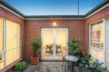https://images.listonce.com.au/custom/160x/listings/35a-lindsay-street-mckinnon-vic-3204/112/01809112_img_06.jpg?cJO2nRCBuVw