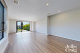 https://images.listonce.com.au/custom/160x/listings/35a-parnell-street-cheltenham-vic-3192/757/01600757_img_14.jpg?5xlNp9-iw2I