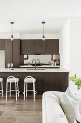 https://images.listonce.com.au/custom/160x/listings/36-8-grange-road-alphington-vic-3078/530/01988530_img_03.jpg?zDVltMSfM74
