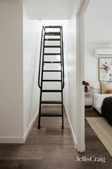 https://images.listonce.com.au/custom/160x/listings/36-8-grange-road-alphington-vic-3078/530/01988530_img_08.jpg?EjKfINjyZfE
