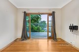 https://images.listonce.com.au/custom/160x/listings/36-alice-street-mount-waverley-vic-3149/531/01137531_img_05.jpg?tZlGsIABgfc