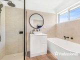 https://images.listonce.com.au/custom/160x/listings/36-barker-drive-mooroolbark-vic-3138/850/01525850_img_12.jpg?3MFOT2o8Skc