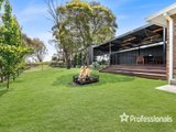 https://images.listonce.com.au/custom/160x/listings/36-barker-drive-mooroolbark-vic-3138/850/01525850_img_17.jpg?izEJUjwaYJE