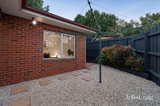 https://images.listonce.com.au/custom/160x/listings/36-cardigan-road-mooroolbark-vic-3138/152/01815152_img_12.jpg?zsc1SYEqRco