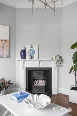https://images.listonce.com.au/custom/160x/listings/36-collingwood-road-newport-vic-3015/806/01937806_img_13.jpg?I7bWNDeV4Vg