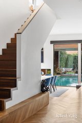 https://images.listonce.com.au/custom/160x/listings/36-collingwood-road-newport-vic-3015/806/01937806_img_15.jpg?V2Wi221yuaI