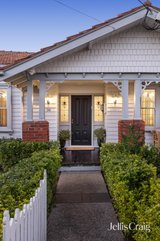 https://images.listonce.com.au/custom/160x/listings/36-collingwood-road-newport-vic-3015/806/01937806_img_31.jpg?OxFjiCJka-s