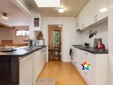 https://images.listonce.com.au/custom/160x/listings/36-glen-dhu-road-kilsyth-vic-3137/708/01524708_img_05.jpg?StsCW6otj8E