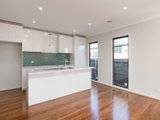 https://images.listonce.com.au/custom/160x/listings/36-glendale-court-kilsyth-vic-3137/260/01524260_img_03.jpg?uWv9pafK6Dc