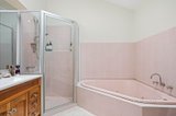 https://images.listonce.com.au/custom/160x/listings/36-greig-court-woodend-vic-3442/058/01898058_img_11.jpg?DPxFnoOkSfA