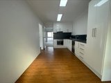 https://images.listonce.com.au/custom/160x/listings/36-landale-avenue-croydon-vic-3136/856/01825856_img_05.jpg?4pU6tw3rQMI