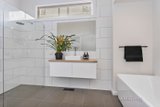 https://images.listonce.com.au/custom/160x/listings/36-lauriston-street-kyneton-vic-3444/102/00581102_img_05.jpg?qcfpPPCURgY