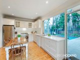 https://images.listonce.com.au/custom/160x/listings/36-ormond-road-elwood-vic-3184/606/01087606_img_10.jpg?D4nPOQW069k