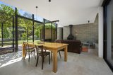 https://images.listonce.com.au/custom/160x/listings/36-pohlman-street-kyneton-vic-3444/032/01582032_img_08.jpg?5MNk1FLkKzU