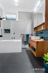 https://images.listonce.com.au/custom/160x/listings/36-rose-street-mckinnon-vic-3204/278/01742278_img_13.jpg?gWv49j6tblQ