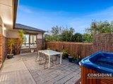 https://images.listonce.com.au/custom/160x/listings/36-roslyn-street-strathmore-vic-3041/392/00847392_img_10.jpg?pkJUooxcd0Q