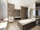 https://images.listonce.com.au/custom/160x/listings/36-terry-street-balwyn-vic-3103/949/01683949_img_08.jpg?uzYfHVQgg78