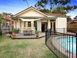 https://images.listonce.com.au/custom/160x/listings/36-wave-street-elwood-vic-3184/190/01794190_img_05.jpg?-TA_1mIzD54