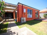 https://images.listonce.com.au/custom/160x/listings/3611-talbot-street-redan-vic-3350/926/01575926_img_11.jpg?16CrtiVuf7Q