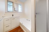 https://images.listonce.com.au/custom/160x/listings/366-buckley-street-essendon-vic-3040/052/01585052_img_05.jpg?J1zHOyP5REA