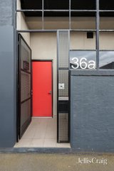 https://images.listonce.com.au/custom/160x/listings/36a-hotham-street-collingwood-vic-3066/067/01988067_img_13.jpg?xxR-BzSl8-Y