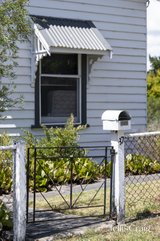 https://images.listonce.com.au/custom/160x/listings/37-39-albert-hill-road-lilydale-vic-3140/377/01747377_img_11.jpg?Bl12k9tz0Sw