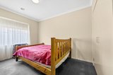 https://images.listonce.com.au/custom/160x/listings/37-cape-barron-drive-lara-vic-3212/840/01698840_img_09.jpg?dfSXHZ-Zwpw
