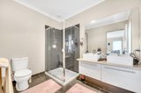 https://images.listonce.com.au/custom/160x/listings/37-cape-barron-drive-lara-vic-3212/840/01698840_img_12.jpg?GEBVMM1gwNI