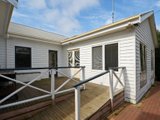 https://images.listonce.com.au/custom/160x/listings/37-clarendon-street-newtown-vic-3220/759/01699759_img_06.jpg?7QOOMXn8CpM