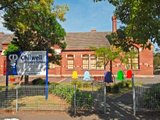 https://images.listonce.com.au/custom/160x/listings/37-clarendon-street-newtown-vic-3220/759/01699759_img_10.jpg?Vm4h4pi6PaM
