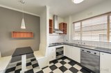 https://images.listonce.com.au/custom/160x/listings/37-college-parade-kew-vic-3101/323/01571323_img_02.jpg?CzmGYMvN-Ws