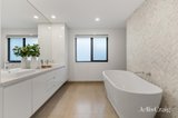 https://images.listonce.com.au/custom/160x/listings/37-creek-road-mitcham-vic-3132/414/01820414_img_14.jpg?RErTQZoZOj0