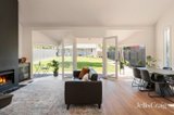 https://images.listonce.com.au/custom/160x/listings/37-derby-street-kew-vic-3101/397/01978397_img_02.jpg?ZOslgPj-GFM